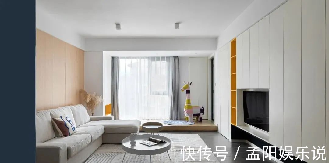 阳台|别在阳台装推拉门了,占地还不耐用!这样装立马让你家多出10平米