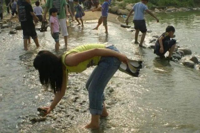 石头|想要知道你捡的到底是不是玉,可以试试这4个方法,一验便知