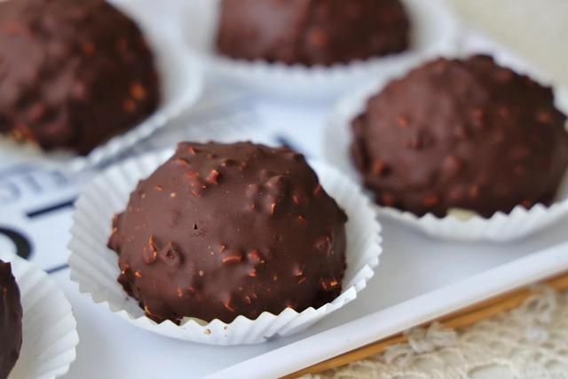 天气冷，来点热量甜品吧！一口下去太治愈了，一年至少吃一次吧