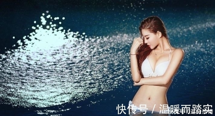 美女 风格独特的时尚比基尼泳衣美女，完美修饰女性曲线