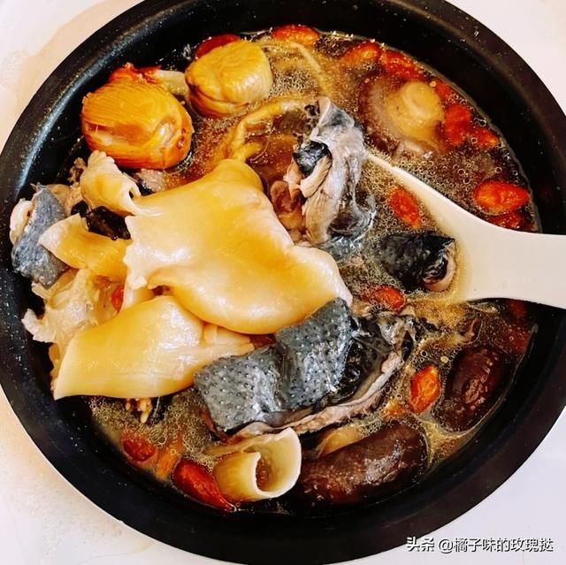 清炖猪肚汤|美味营养汤推荐：玉米山药排骨汤，花胶栗子乌鸡汤，清炖猪肚汤