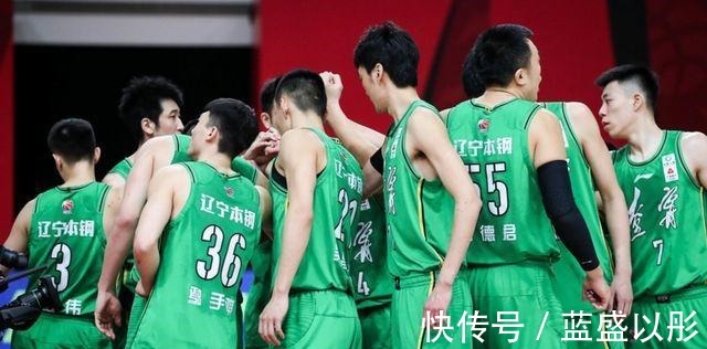 中国男篮|30+8，张镇麟这实力不逊NBA前锋！5中0，国产控卫之神尽显尴尬！