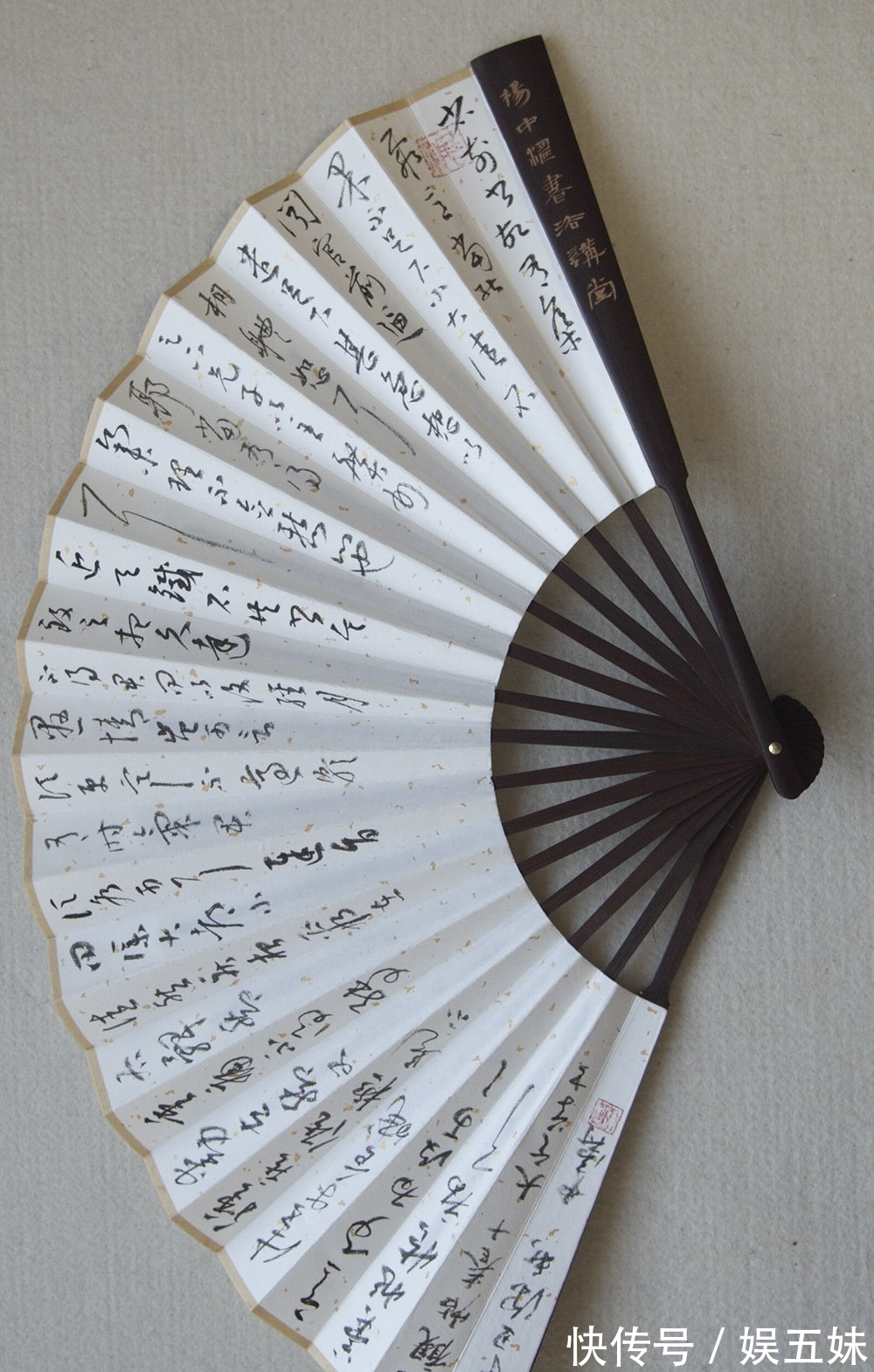 范本!已经同时购买了淳化阁帖和大观帖,优先选择哪个作为临写范本?