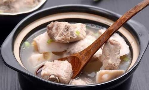 不管是炖肉还是炖排骨，牢记“3不放”妙招，肉香汤鲜没腥味