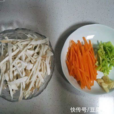辣炒杏鲍菇|好吃到飞起的辣炒杏鲍菇，这样做0失败