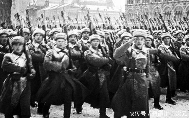 德国|德国兵临城下,苏联却执意要阅兵,这招险棋说明了什么?