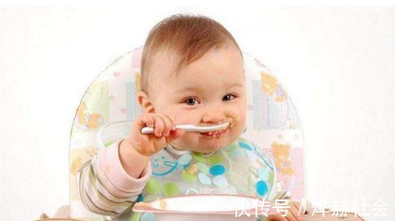 宝宝|什么时候给新生儿添加辅食最合适?一定不能早于这个时期