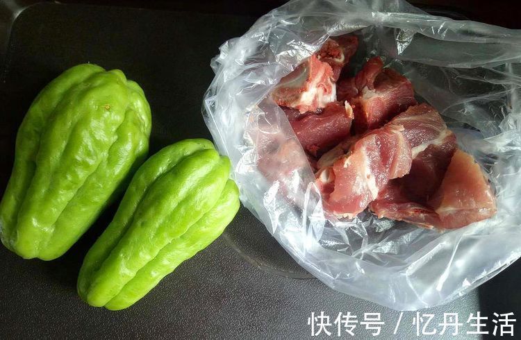 冬天不懂吃这菜可惜了，比白菜便宜，比猪肉补钙，孩子多吃更聪明