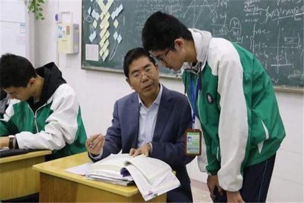 提升|为了提升高考成绩，高三学生需要重视学习细节，提升学习效率