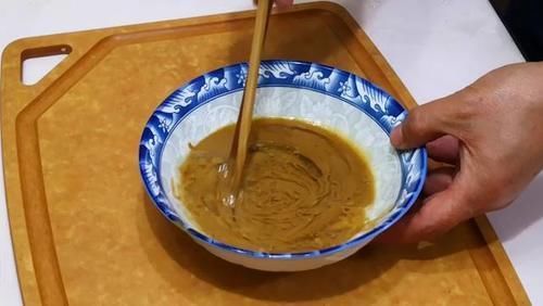 做法|调芝麻酱时,千万别直接加水调,大厨教你正确做法,口感香浓顺滑
