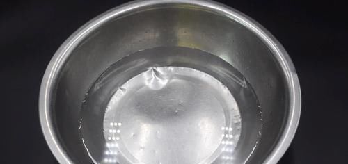 天天拖地还不干净?教你用一秘招,拖一次几天都很干净,太实用了