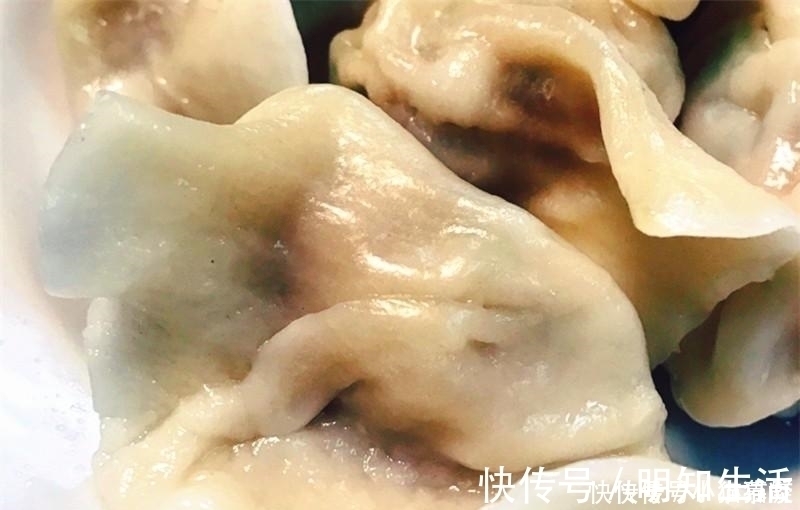 拌饺子馅时,要不要放酱油9成人都弄错了,难怪饺子不香腥味重