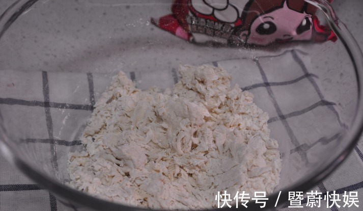 柔软|春天，花10分钟做一笼葱花卷，咸香柔软，好看又好吃