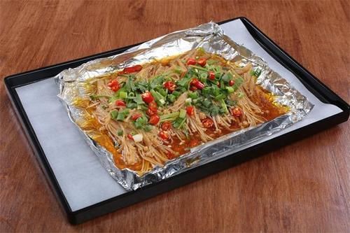 烧烤|蓟州九渔家盛世餐饮铁锅炖，炖水库鱼远近闻名，小烧烤还更胜一筹