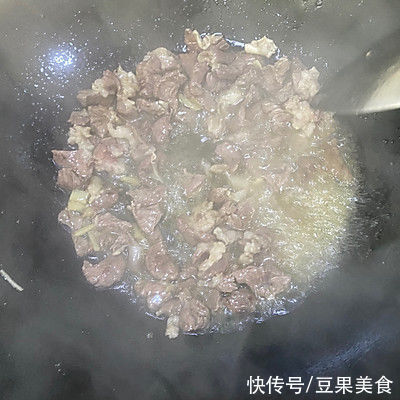 用这个技巧做虾子冬笋肉丁酱,味道好吃极了