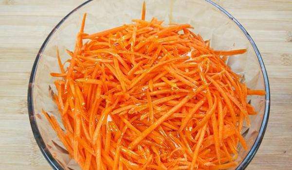 西红柿|提醒炒胡萝卜切记不能放2物,吃了等于没病找病,早知早受益