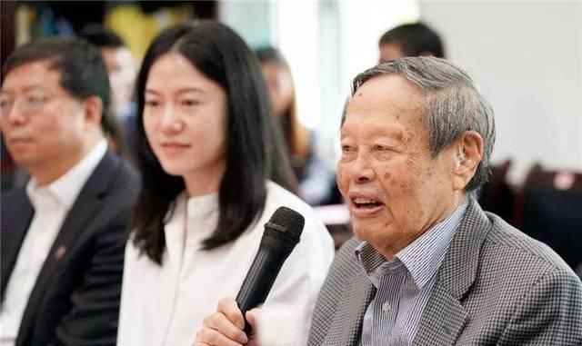 历史|杨振宁允诺翁帆“将来我不在了,我赞成你再婚”翁帆只回13字