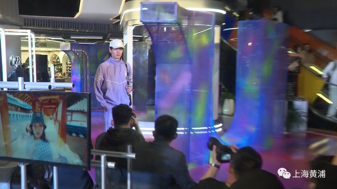 走进商场“零距离”，南京路演绎春夏时装周！