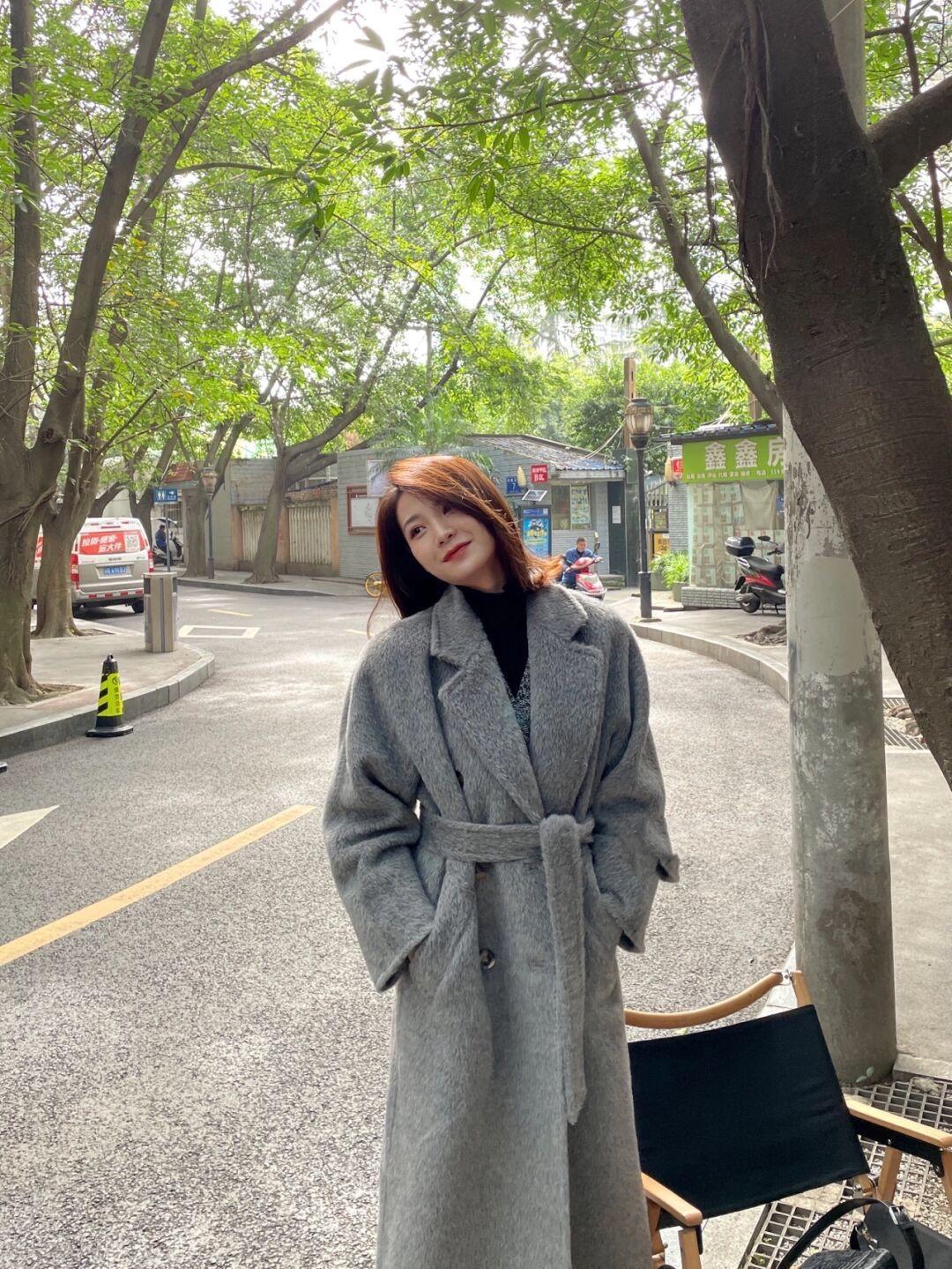 冬季 会穿衣比身材好重要,来看冬季优雅“大衣look”,年轻又时髦