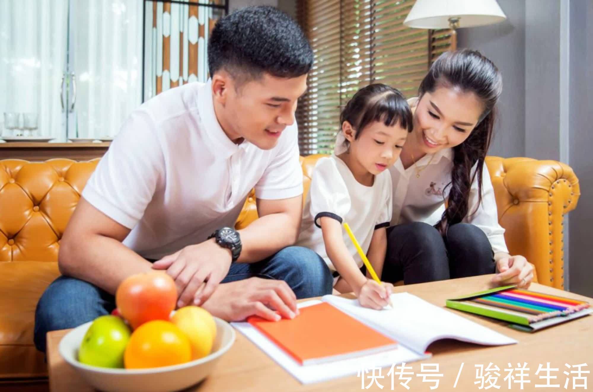 小李|小学生“检讨书”有猫腻,老师仔细看后,火冒三丈:重新写