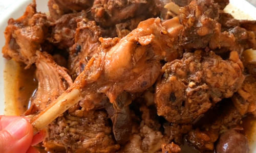 铁锅|此肉，再贵也要吃，是菜又是药，家人常吃脾胃好，我家一周吃4次！