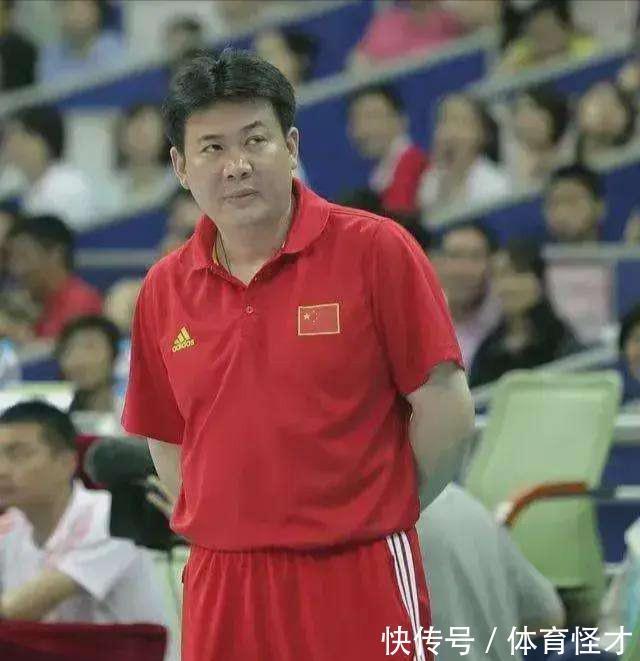 中国女排国家队|中国女排集训展开,71人大规模赶超郎平,1细节表明蔡斌缺乏主动权