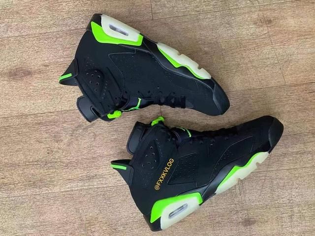 熟悉的套路！小「俄勒冈」Air Jordan 6实物首次释出