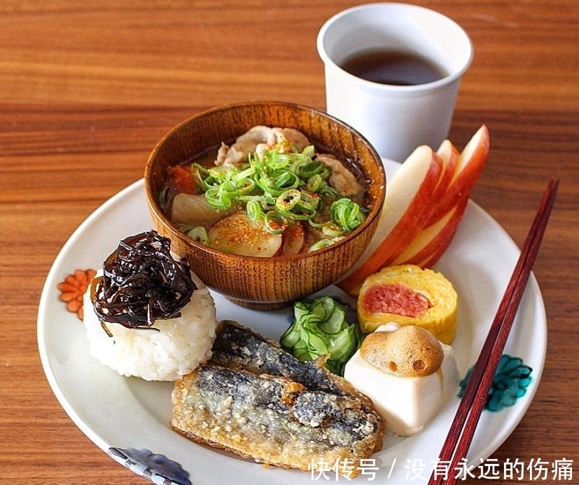 日本主妇晒一周轻食极简早餐,简单又精致,营养丰盛,吃饱又吃好