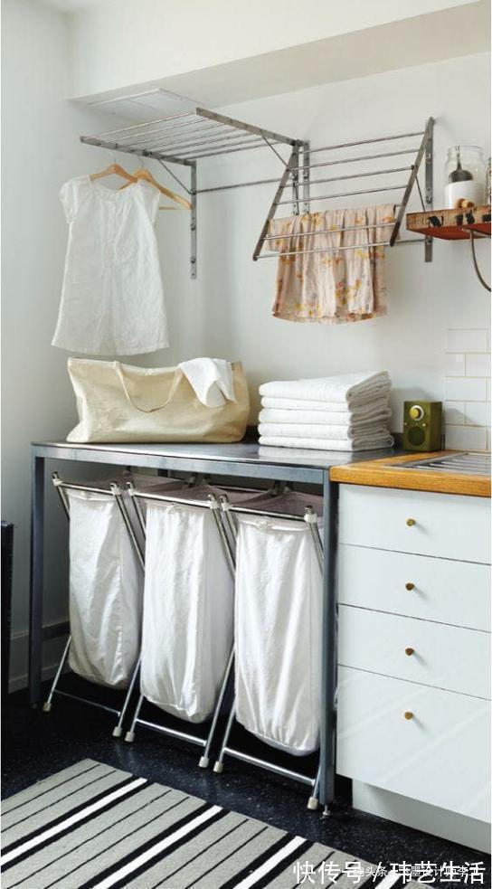 晾衣杆|国内阳台晒满衣服，家里来人太尴尬！不如学国外隔个洗衣房，好用