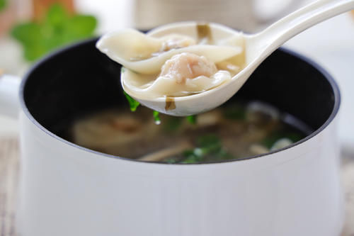 肉馅|早餐吃馄饨，肉馅儿这样调，鲜美又滑嫩，学会再也不想去外面吃了