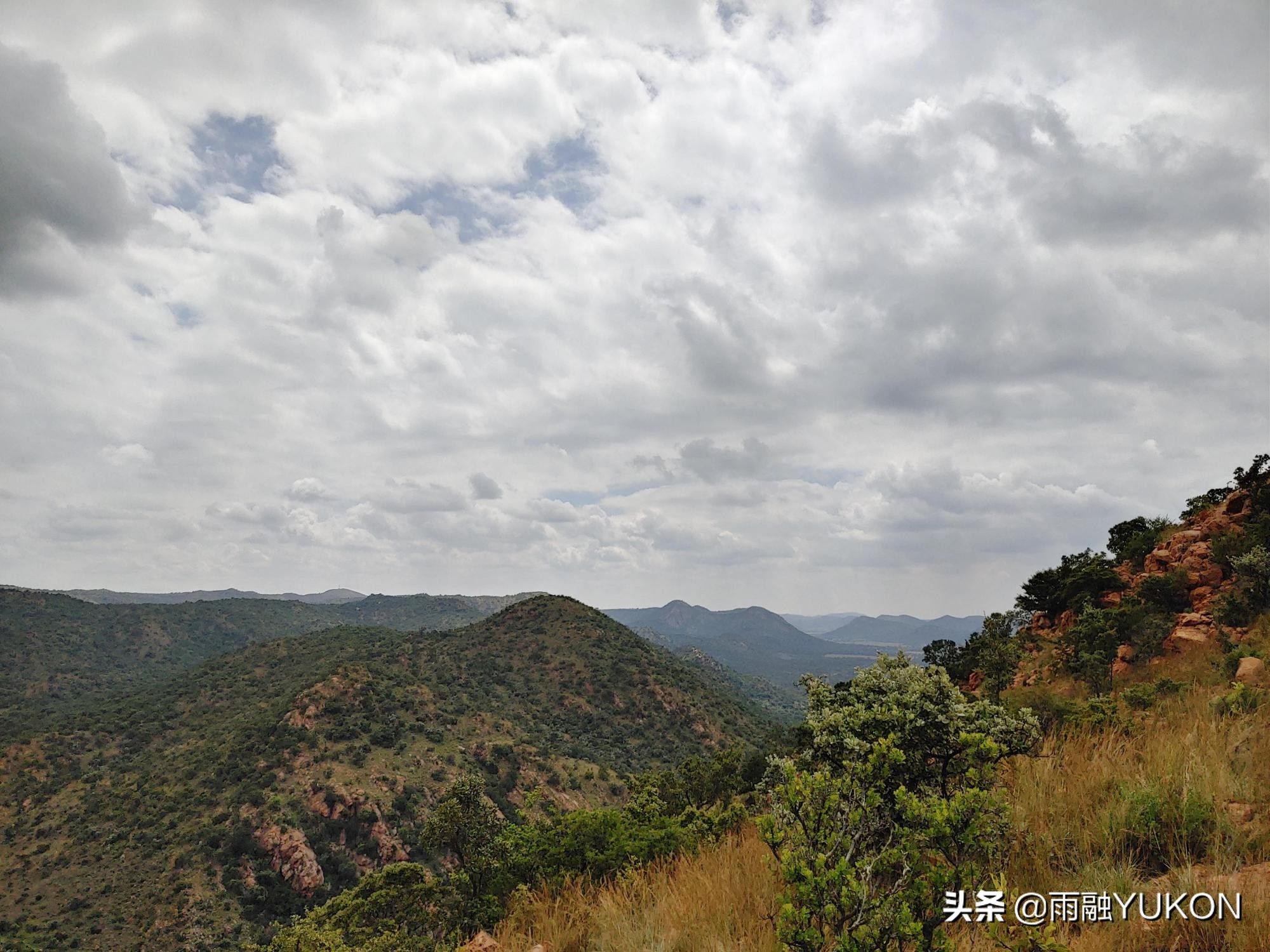 全球第一大陨石坑：直径达30万米，却一直到1990年才被人类发现