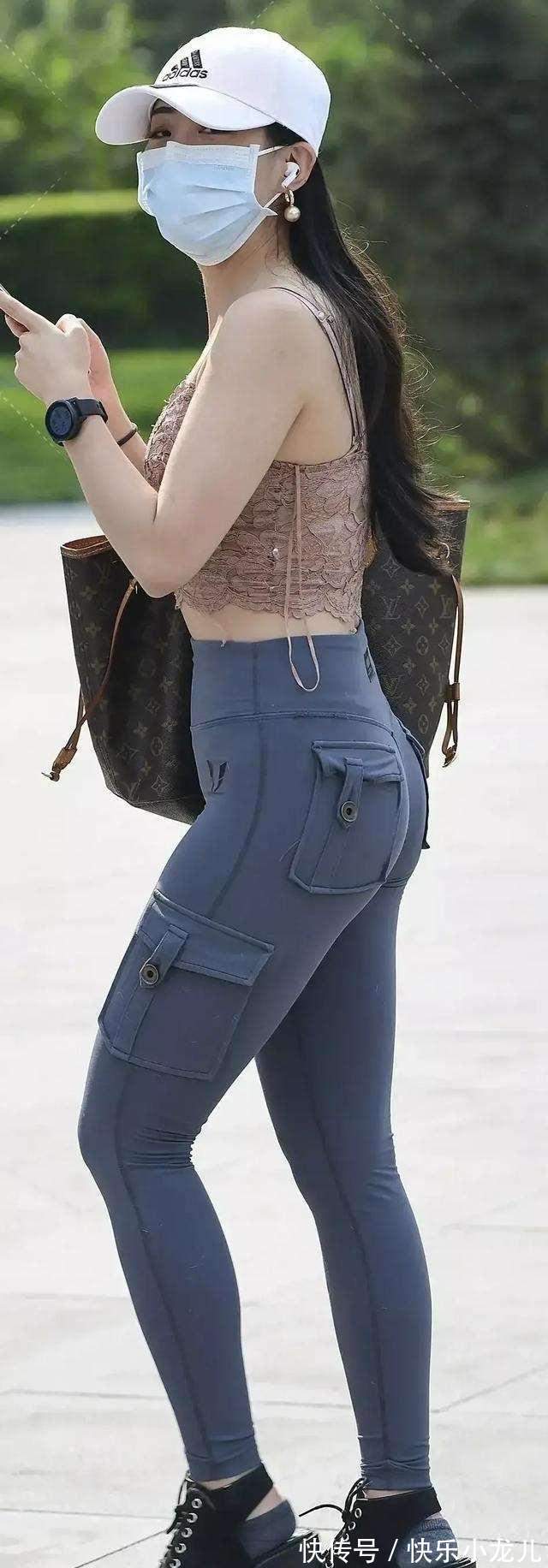 背带裤 柳腰花态的瑜伽裤美女,让造型美感升级,格外美丽