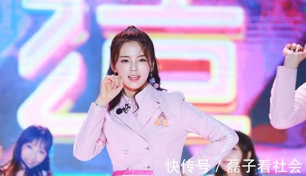 节目将“纯素人”的选拔模式转变为有舞台表演经验的“练习生”