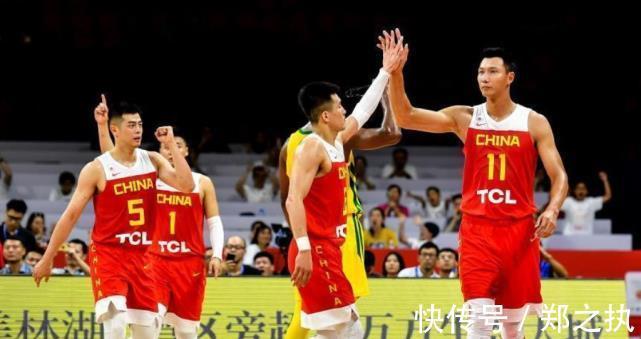 中国女篮|苏群评女足夺冠:男足和男篮问题本质类似 输越南堪比男篮负省队