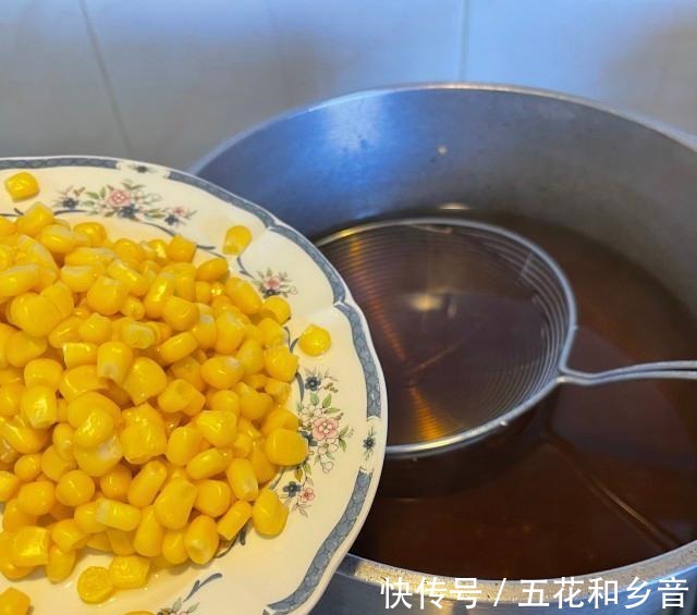 红烧牛肉面,十分钟快手午餐,汤鲜料足!