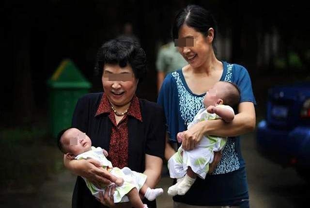 幼儿园|小班妹妹上幼儿园大哭,大班哥哥听后迅速来哄,兄妹情深让人感动