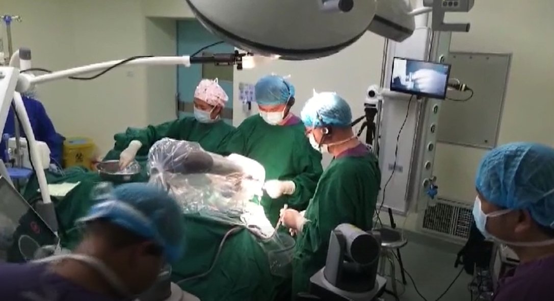 神经外科|“空中”手术室来了 5G+机器人将200公里外血肿清除