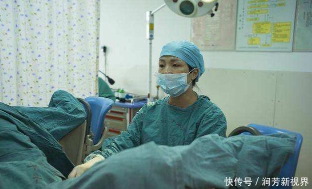 胎儿|顺产分娩时,宝宝咋从产道中爬出来的带你看清全过程,真心不易