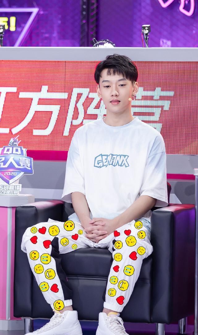 冲击巅峰|不求人约战晚玉，虎牙一哥二哥彻底决裂？K1车队可能会就地解散