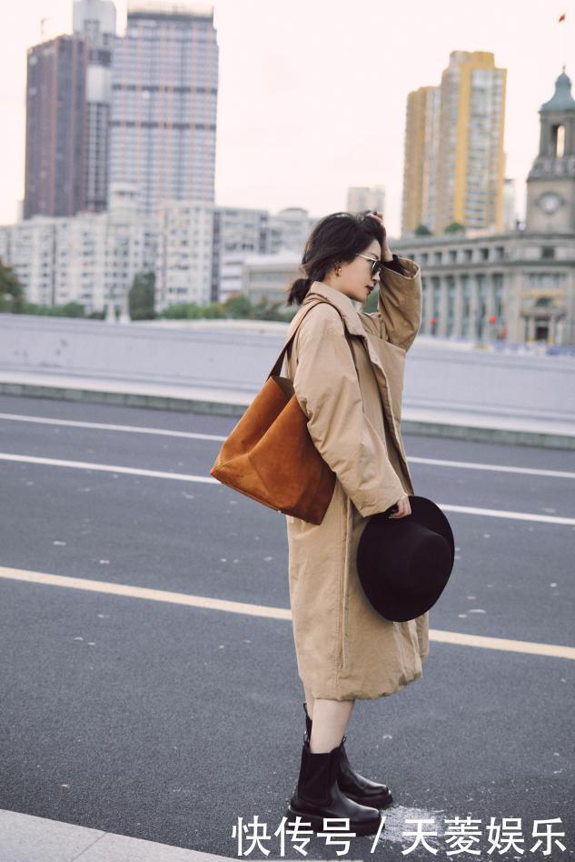 冬季别穿得太“沉闷”，学三木的气质搭配，得体优雅、照搬简单