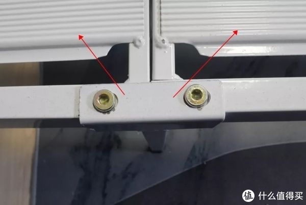 不锈钢|装修日记 篇三十二：没甲醛也没味的铁艺床，为啥塌了？支撑/床板/高度/材质/喷漆/颜色/安装，7个选购要点大盘点！