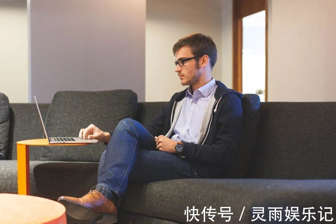 健康|坐1小时,减寿22分钟!学会3点,不花一分钱,“站”出健康长寿来