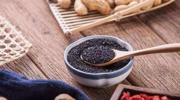 碱性|女性“月经量”太少常吃4种“碱性”食物,补充雌激素,更健康