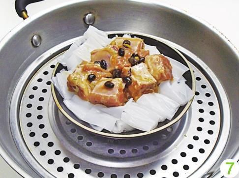 我家的排骨从不红烧，教你懒人新吃法，不用炖不用煮，上桌瞬间光盘