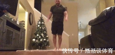 tom|波比跳和慢跑哪个减脂快？国外真有两位大叔尝试了