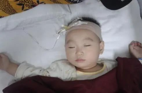 昏迷|3岁小男孩,昏迷不醒,住进重症室,奶奶的无知,害了孙子