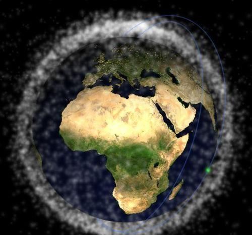 卫星 根本没燃料的东方红一号,在轨运行半个世纪,为什么还没掉下来