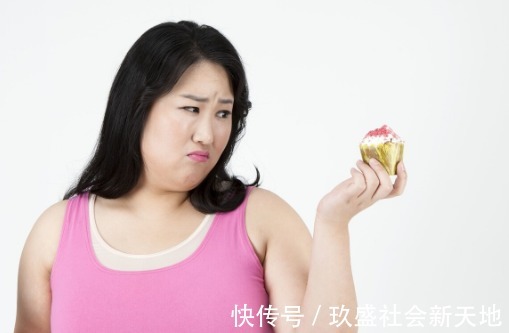 血脂升高|吃一次等于5斤猪油,26岁女子脑梗离世!医生:1种粗粮不能当饭吃