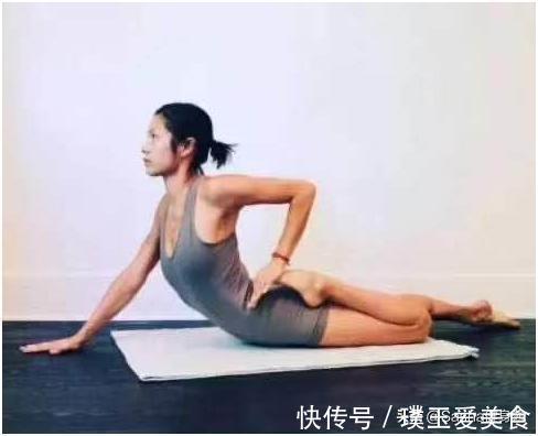 体式|不用整容就可以带来全新改变的瑜伽,解锁半蛙式越练越年轻