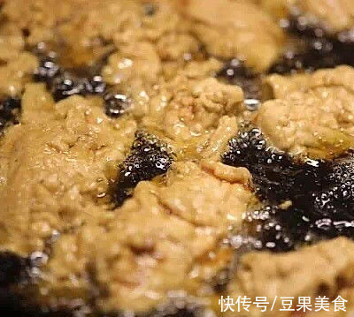 #一学就会快手菜#酥肉家常做法的秘方,肥而不腻,外酥内嫩,